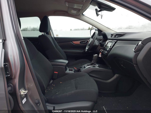 JN1BJ1AW1PW107003 Nissan QASHQAI