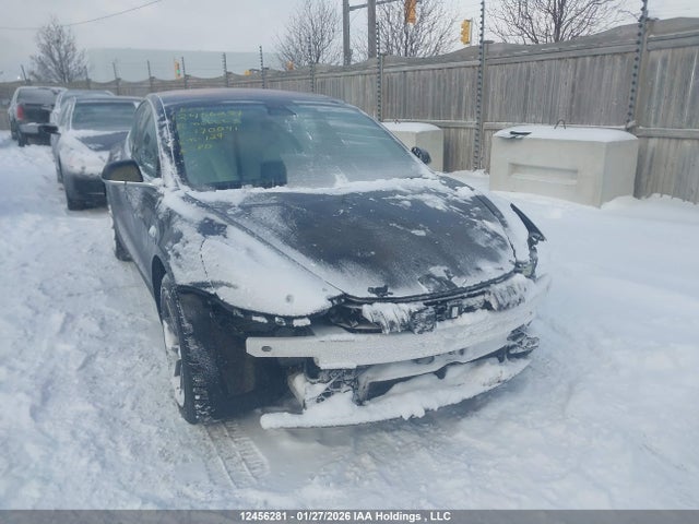 5YJ3E1EB4JF170041 Tesla Model 3 Long Range/performance