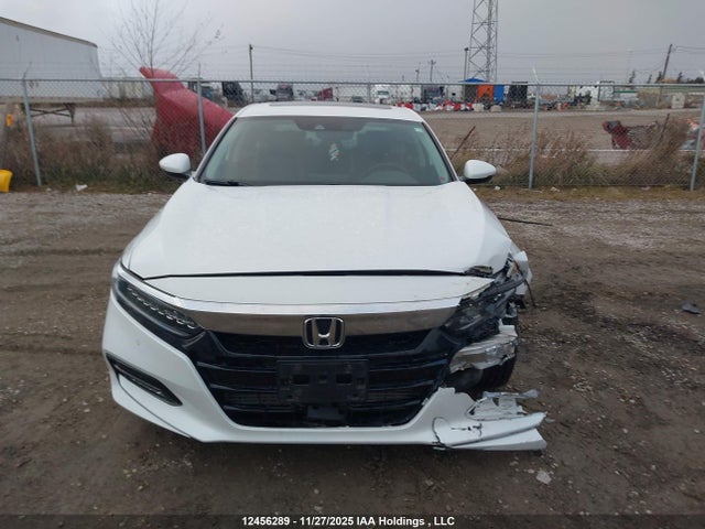 1HGCV1F97KA806555 Honda Accord Touring 1.5t