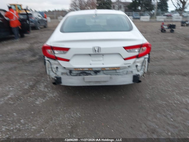 1HGCV1F97KA806555 Honda Accord Touring 1.5t