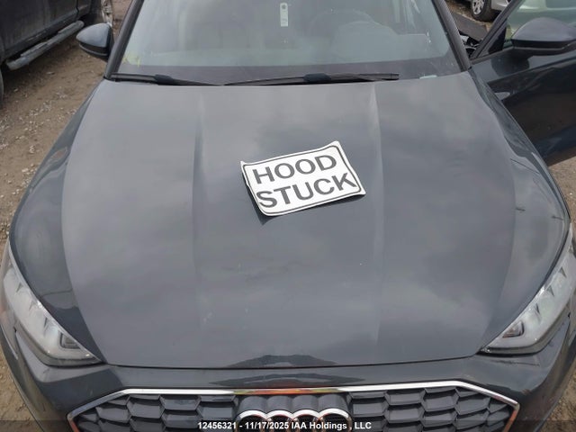 WAUGUCGY6PA097710 Audi A3 PREMIUM