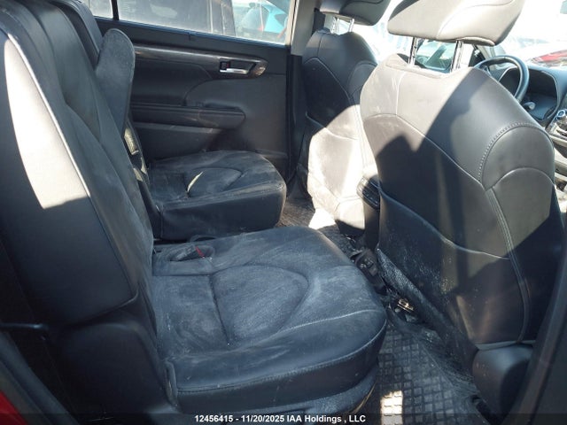 Toyota Highlander Platinum 2020 5TDFZRBH8LS019565 Image 8