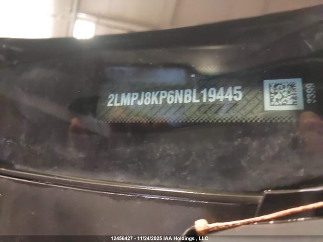 2LMPJ8KP6NBL19445 Lincoln Nautilus Reserve