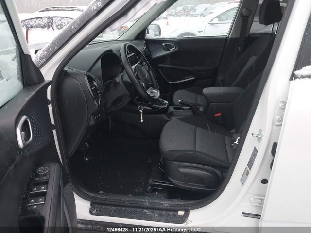KNDJ33AU1R7225773 KIA Soul