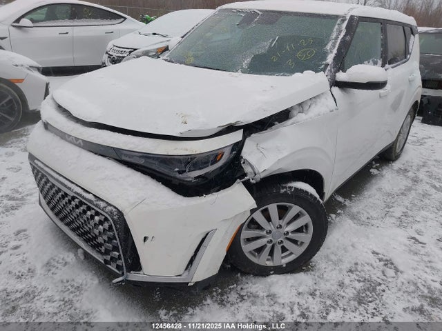 KNDJ33AU1R7225773 KIA Soul