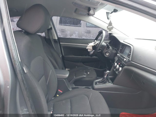 KMHD84LF6LU980005 Hyundai Elantra Preferred Auto Ivt