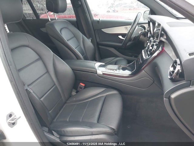 W1N0G8EB0NV337131 Mercedes-Benz m274