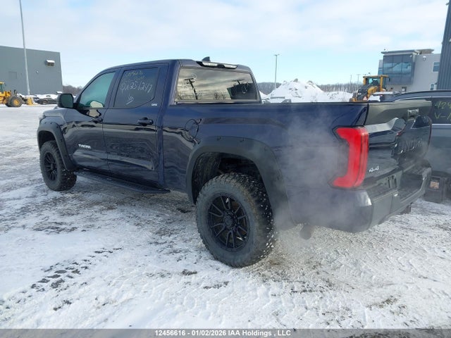 Toyota Tundra Crewmax Sr5 2024 5TFLA5ECXRX021324 Image 3