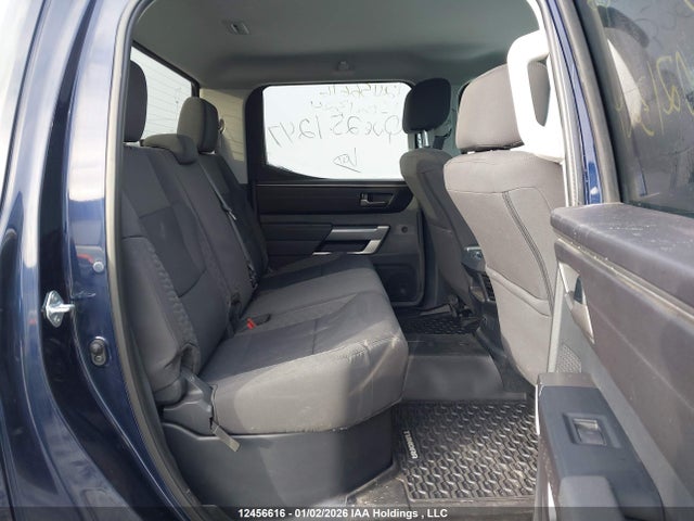 Toyota Tundra Crewmax Sr5 2024 5TFLA5ECXRX021324 Image 8