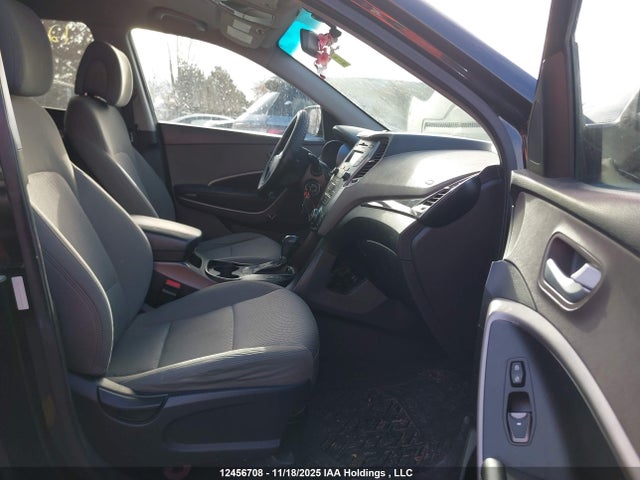 5XYZT3LBXGG329659 Hyundai Santa Fe