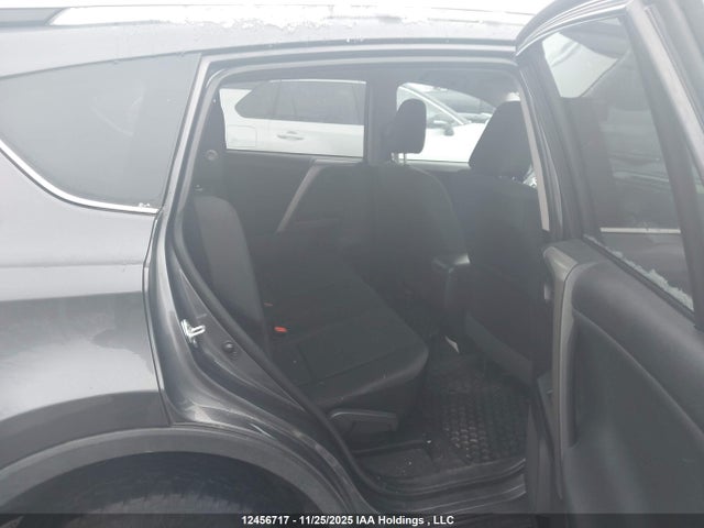 2T3ZFREV7JW446724 Toyota RAV4
