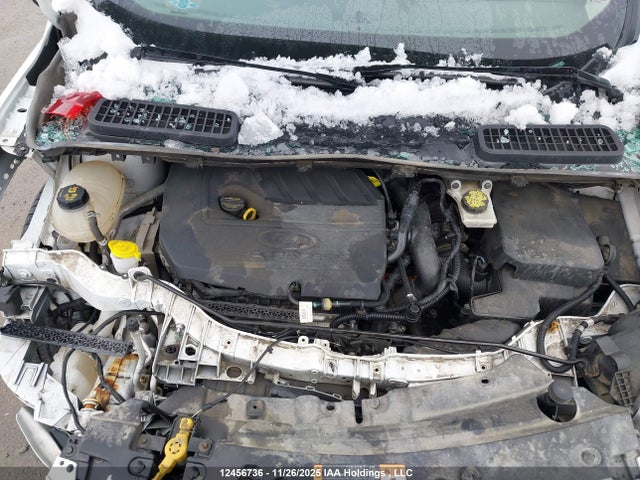 1FMCU0GDXJUD10155 Ford ESCAPE SE