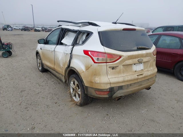 1FMCU9G9XEUD40097 Ford ESCAPE SE