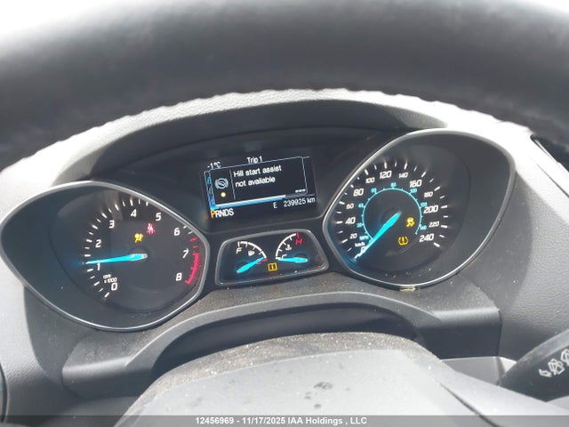 1FMCU9G9XEUD40097 Ford ESCAPE SE