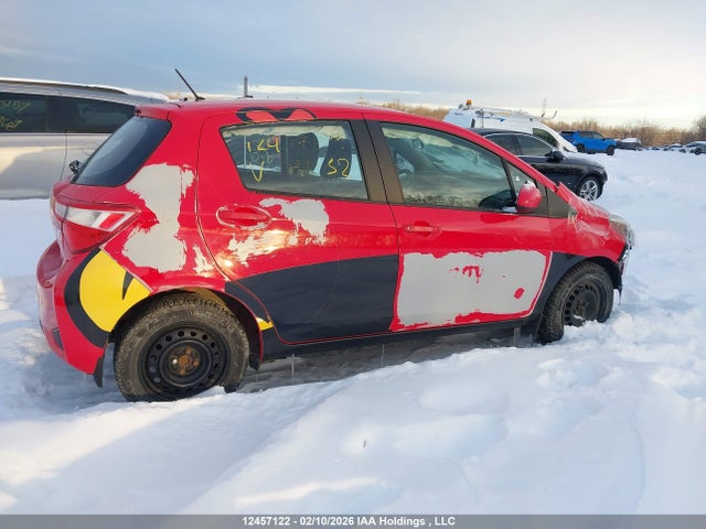 VNKKTUD3XJA091132 Toyota Yaris L/le/se