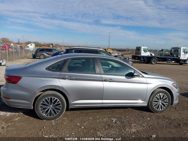 3VWCB7BU8LM040096 Volkswagen Jetta