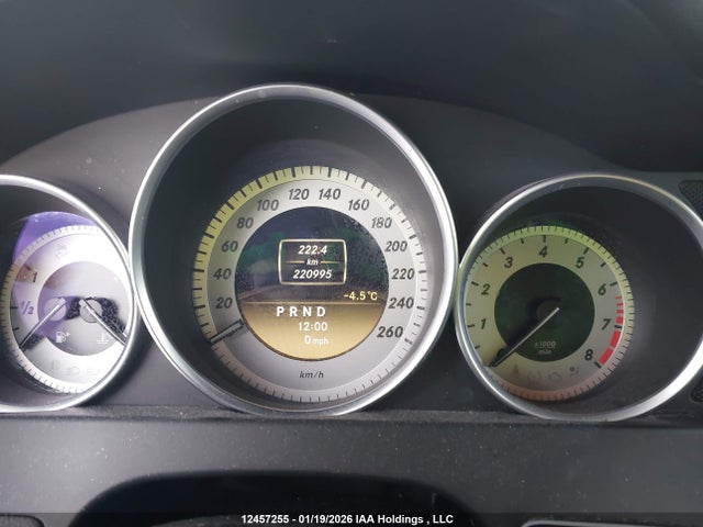 2012 Mercedes-benz C 250 4matic მანქანა იყიდება აუქციონზე, vin: WDDGF8FB9CA690338, აუქციონის ნომერი: 12457255