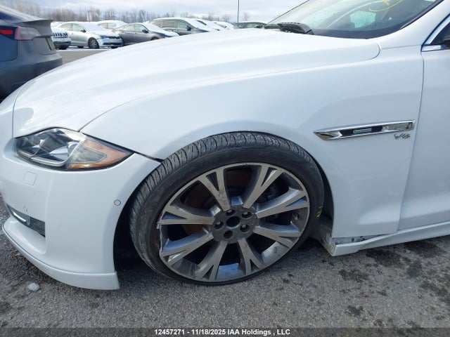 SAJXJ1CD3J8WA3699 Jaguar XJ