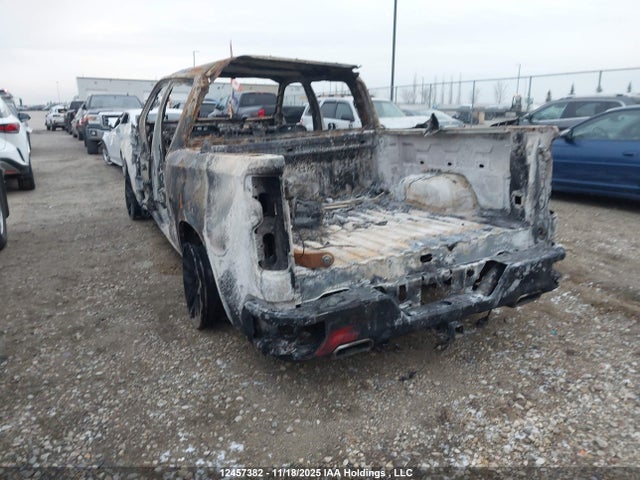 2GCUDEEDXN1510866 Chevrolet Silverado K1500 Rst