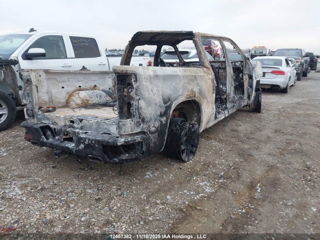 2GCUDEEDXN1510866 Chevrolet Silverado K1500 Rst
