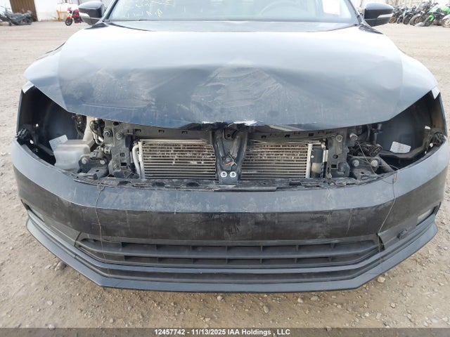 3VWB07AJ4FM336875 Volkswagen Jetta 1.8 Tsi Comfortline/1.8 Tsi Trendline+