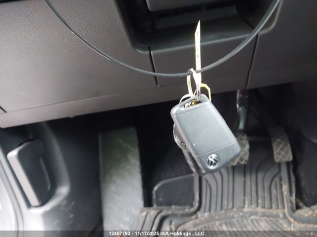 3VVLX7B22NM093352 Volkswagen Taos Comfortline