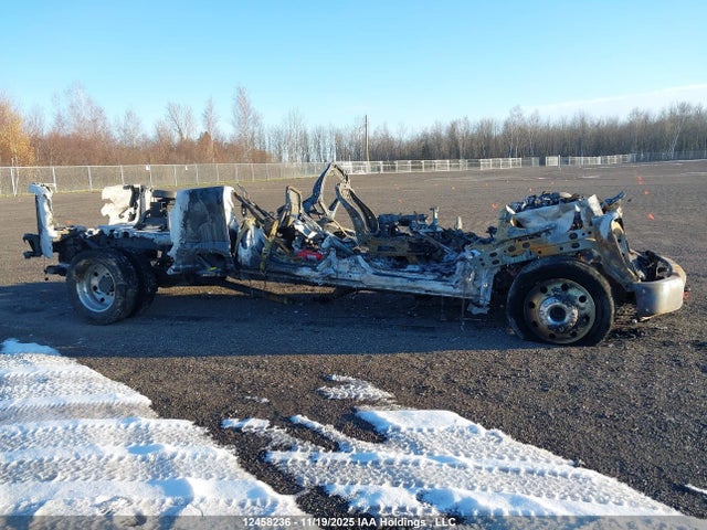 12458236 :رقم المزاد ، 1FT8W4DT1REF35416 vin ، 2024 Ford F450 Super Duty مزاد بيع