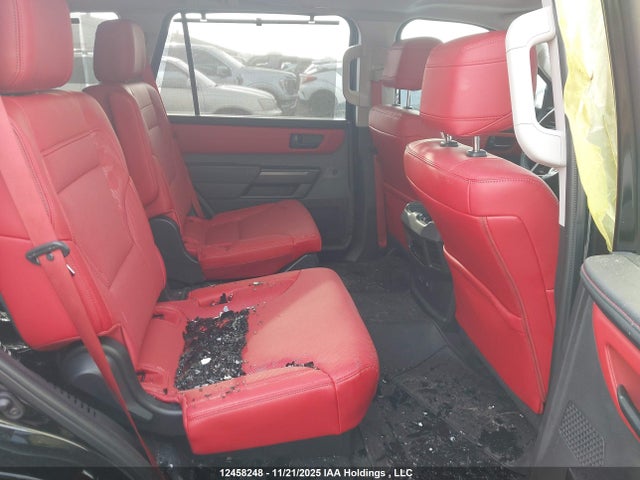 Toyota Sequoia 2023 7SVAAABA5PX008549 Image 8