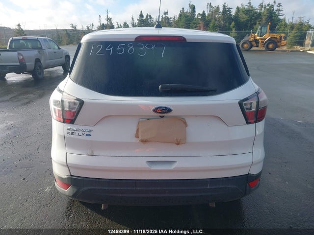 2017 Ford Escape S მანქანა იყიდება აუქციონზე, vin: 1FMCU0F7XHUB10365, აუქციონის ნომერი: 12458399