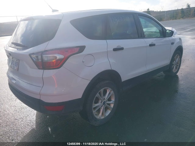 2017 Ford Escape S მანქანა იყიდება აუქციონზე, vin: 1FMCU0F7XHUB10365, აუქციონის ნომერი: 12458399