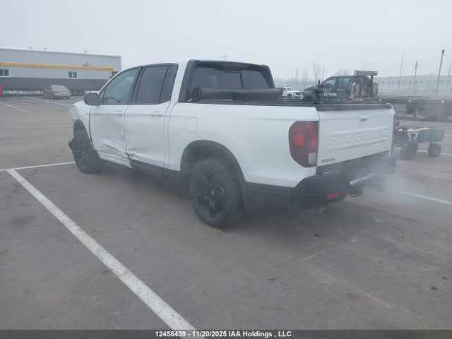 5FPYK3F8XSB501467 Honda Ridgeline Black Edition