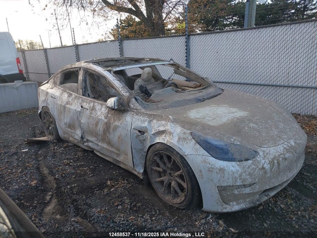 5YJ3E1EBXNF353059 Tesla MODEL 3