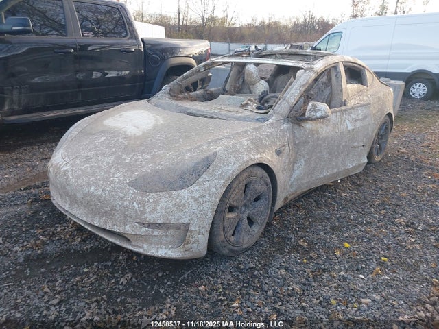 5YJ3E1EBXNF353059 Tesla MODEL 3