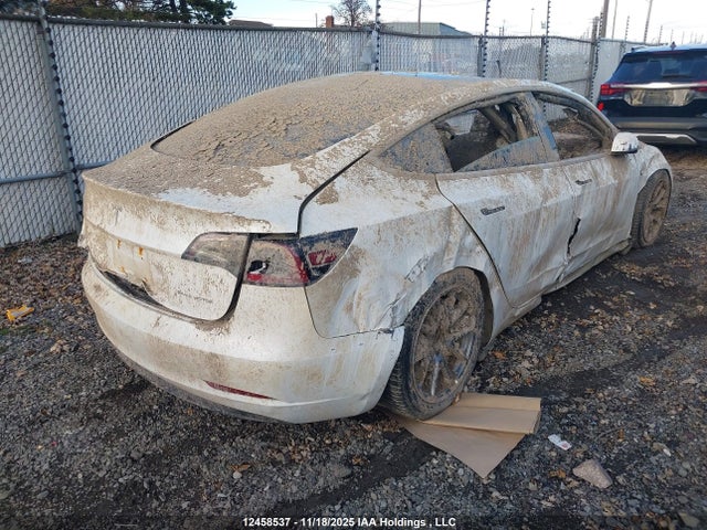 5YJ3E1EBXNF353059 Tesla MODEL 3