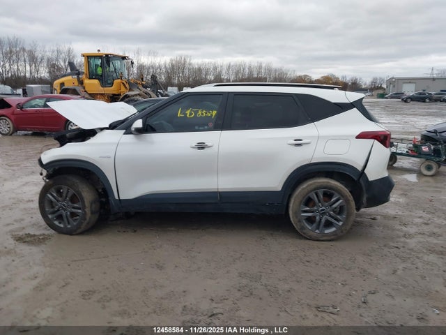 KNDEPCAA8N7302788 KIA Seltos Lx