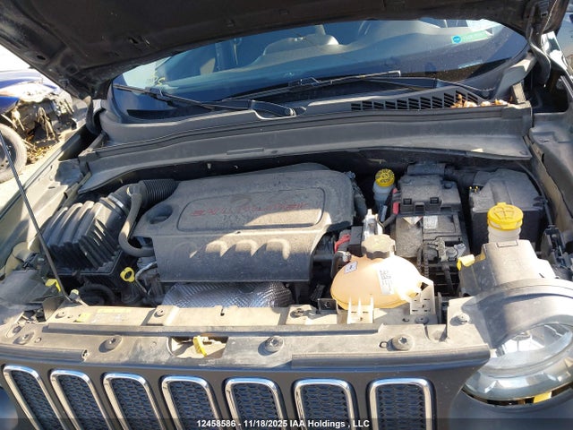 Jeep Renegade Latitude 2015 ZACCJBBT1FPC01275 Image 10