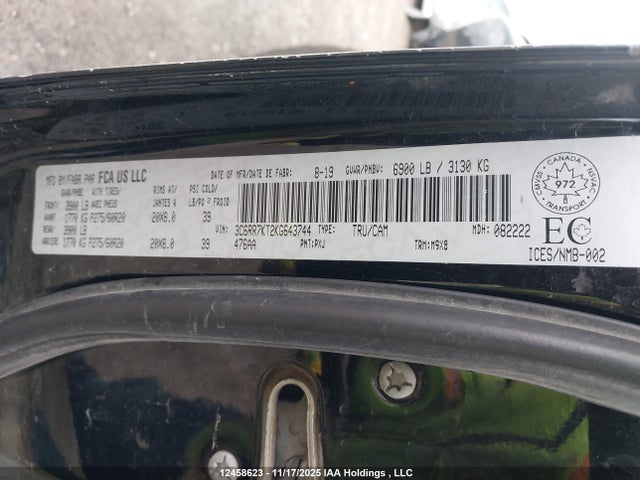 12458623 :رقم المزاد ، 3C6RR7KT2KG643744 vin ، 2019 Ram 1500 Classic Tradesman مزاد بيع