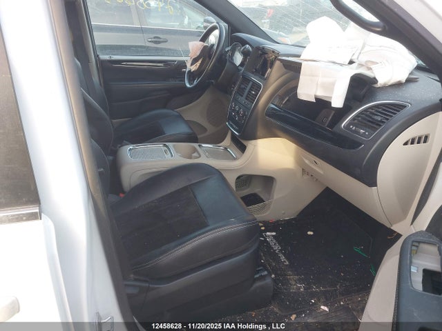 2C4RDGBG1HR882747 Dodge Grand Caravan Se