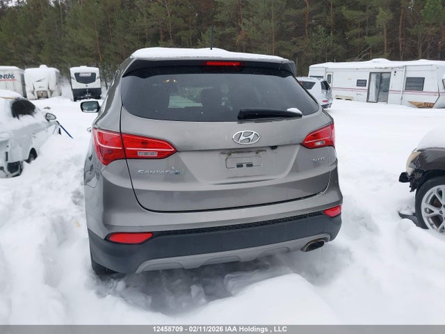 5XYZT3LB3GG312427 Hyundai Santa Fe