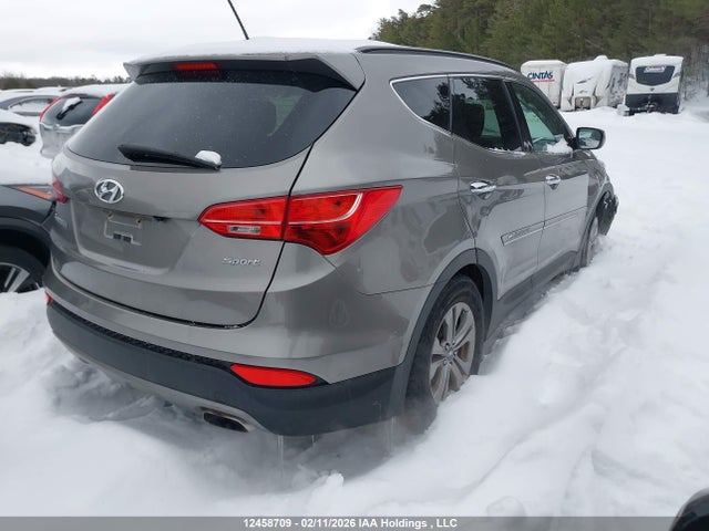5XYZT3LB3GG312427 Hyundai Santa Fe
