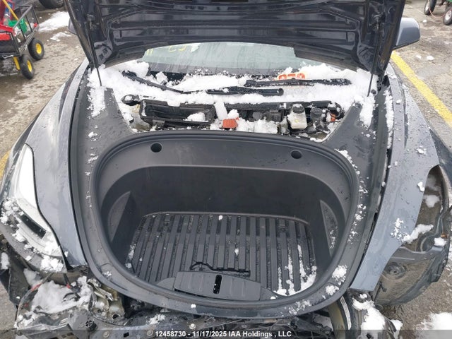 5YJ3E1EC8MF093655 Tesla MODEL 3