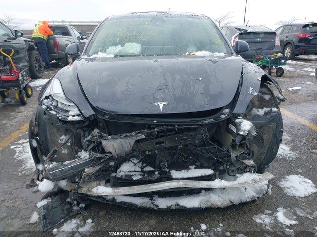 5YJ3E1EC8MF093655 Tesla MODEL 3