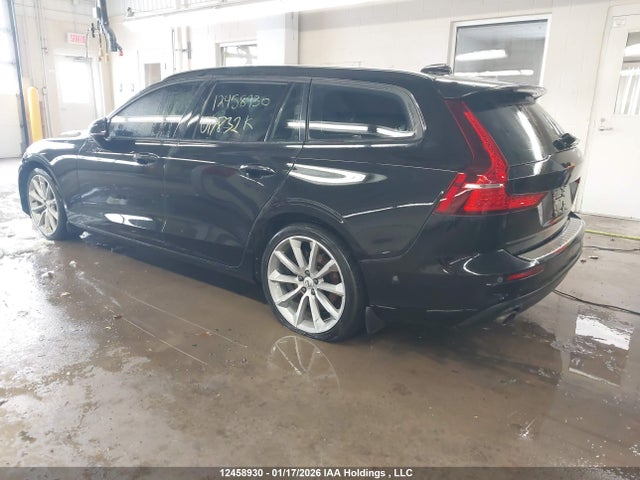YV1A22SK7K1017832 Volvo V60 T6 Momentum