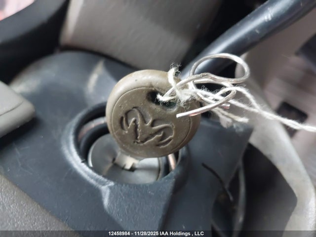 12458984 :رقم المزاد ، 1B4GP25R92B649636 vin ، 2002 Dodge Caravan Se مزاد بيع