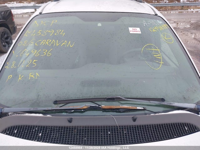 12458984 :رقم المزاد ، 1B4GP25R92B649636 vin ، 2002 Dodge Caravan Se مزاد بيع