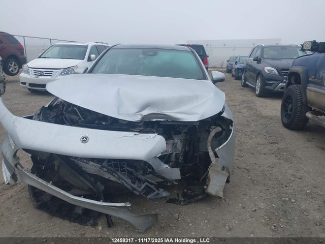 W1K3F4HB5LJ214771 Mercedes-Benz A 250 4matic