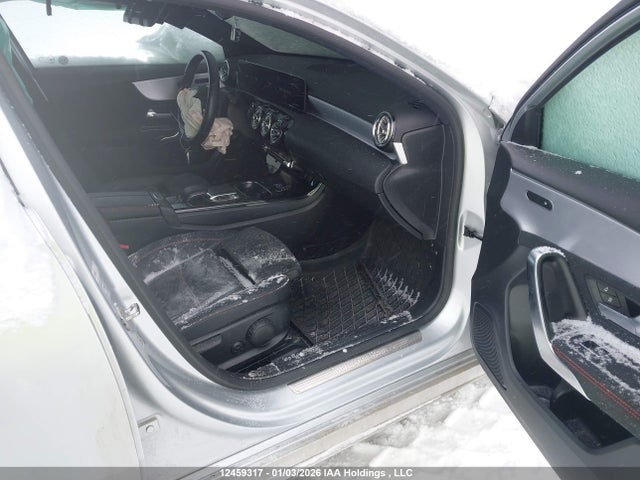 W1K3F4HB5LJ214771 Mercedes-Benz A 250 4matic