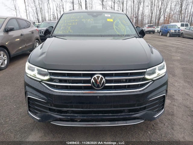 3VV4B7AX4NM053631 Volkswagen Tiguan Sel R-line