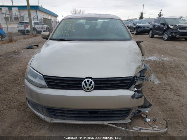 3VW2K7AJ4EM251494 Volkswagen JETTA S