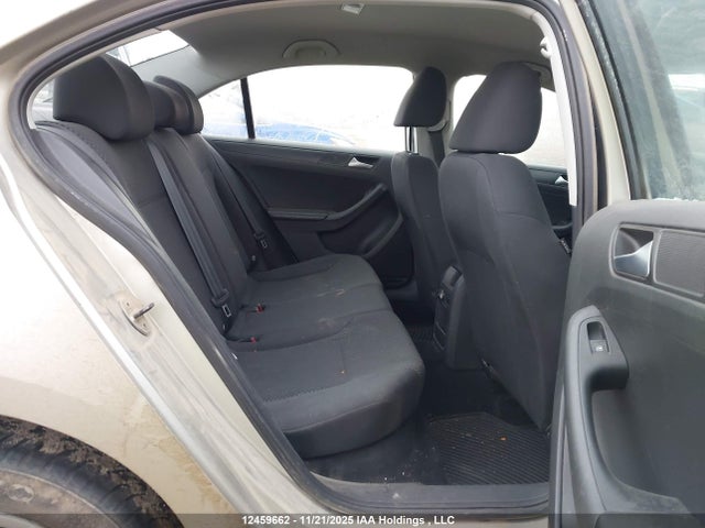 3VW2K7AJ4EM251494 Volkswagen JETTA S